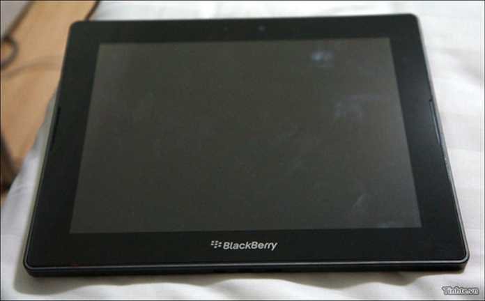 BlackBerry : Premières photos de la Tablette Playbook 10 pouces 4